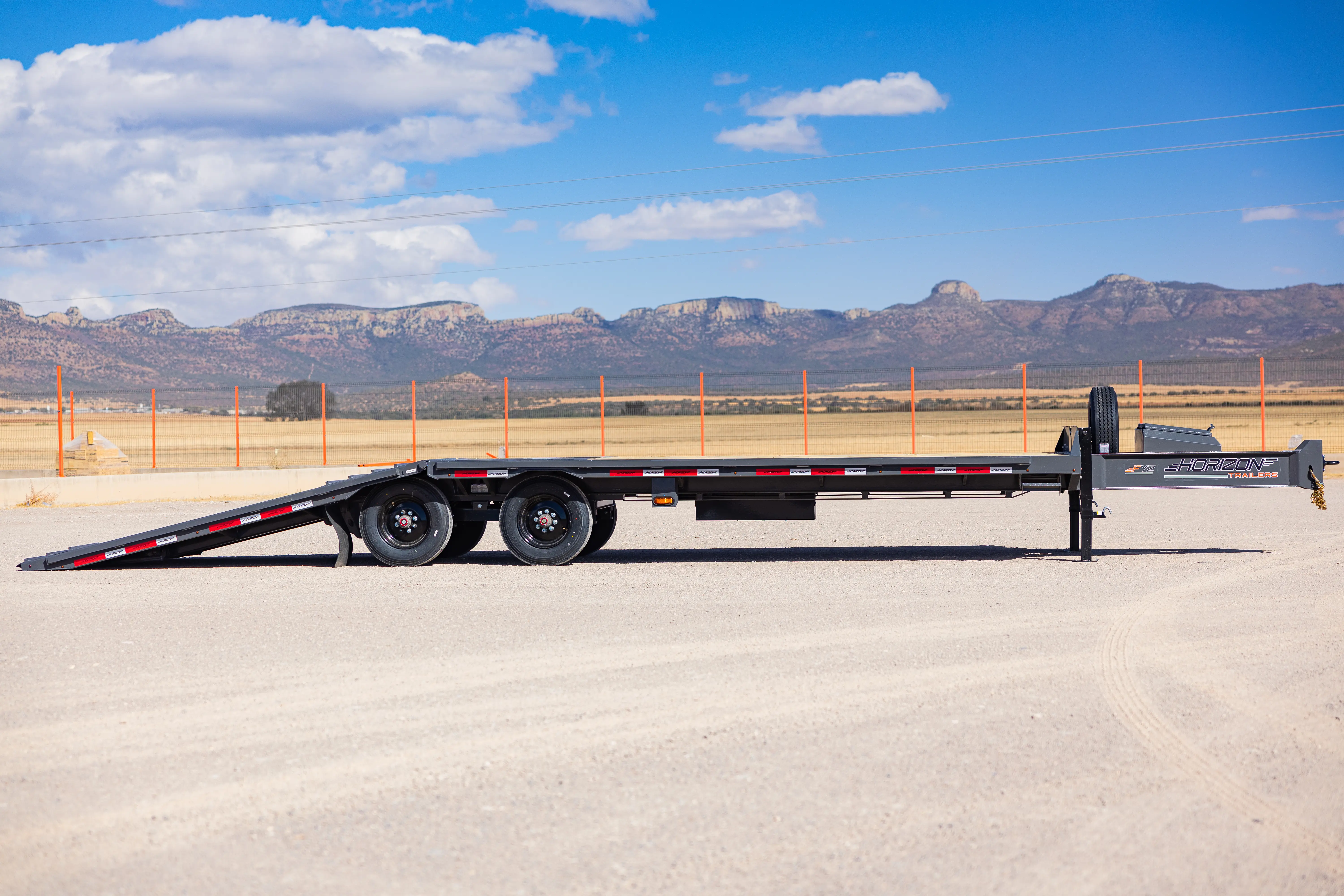 horizon trailers img